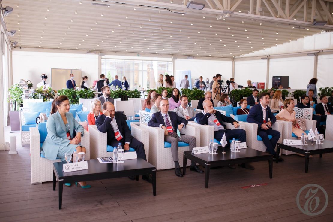 Sawatzky на августовском бранче «Коммерсантъ»