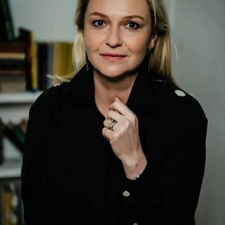 Евгения Власова возглавила рейтинг CRE 100 Евгения Власова возглавила рейтинг CRE 100